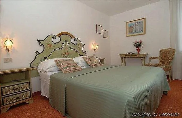 Hotel Nuovo Teson Венеция