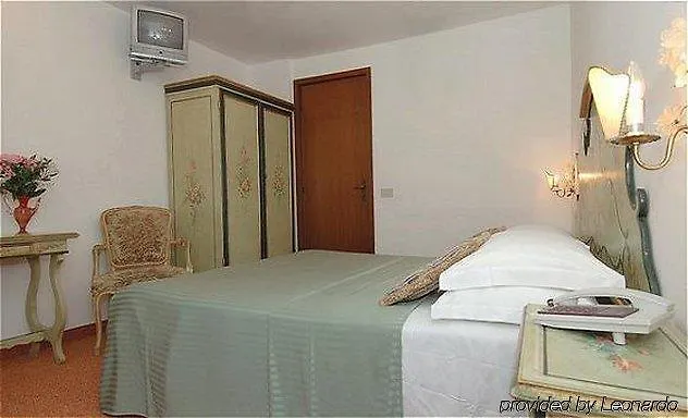 Hotel Nuovo Teson Benátky 3*,
